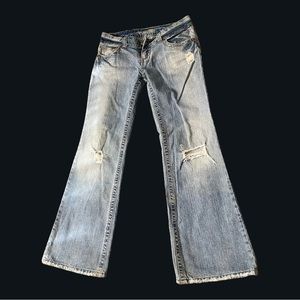 Low Rise  Jeans. Very cool!